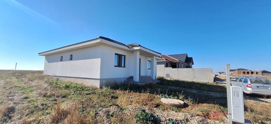 Casa individuala de vanzare, semifinisata, Santandrei - 4