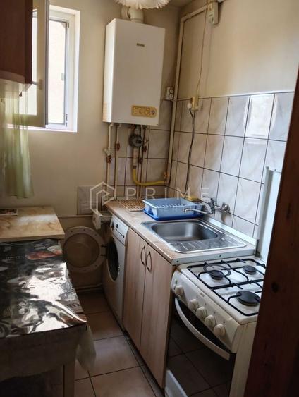 Apartament de vânzare - 1