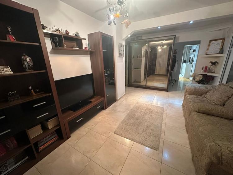 Apartament 3 camere de vanzare, Veteranilor - Dealul Tugulea - 7