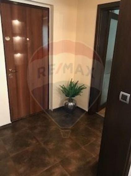 Apartament 2 camere de închiriat, str. Lunga - 9
