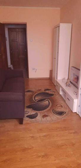 Apartament 3 camere de inchiriat - 1