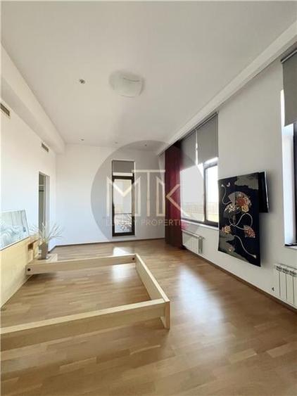 Exclusiv Penthouse mobilat/utilat, 5 camere | Aleea Privighetorilor - 48