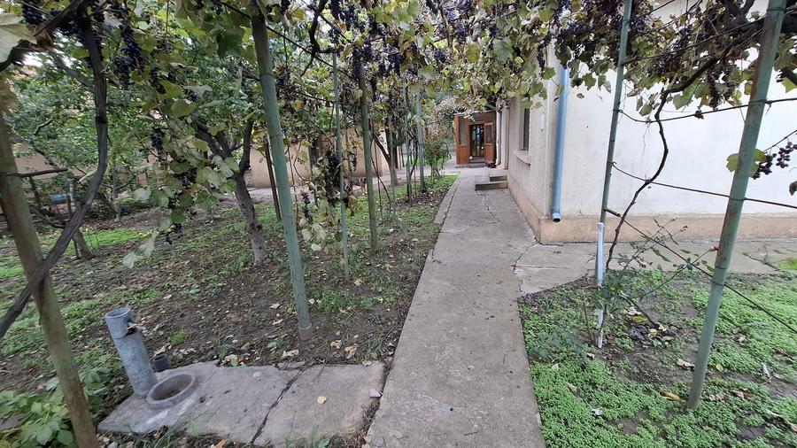 KM 5 - casa 4 cam + teren 686 mp (constructie renovabila) - 4