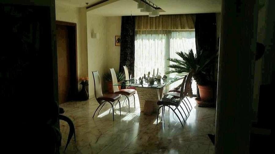 VILĂ DEOSEBITĂ PE MALUL LACULUI – MOGOȘOAIA | 1000 MP CURTE | PONTON 3 - 4