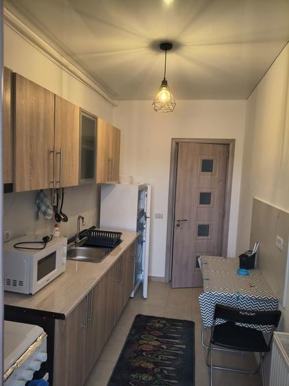 Inchiriez garsoniera - 6