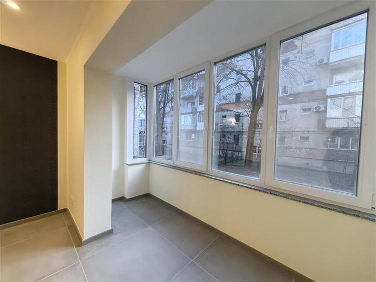 Apartament cu 3 camere Superb in Complex - 3