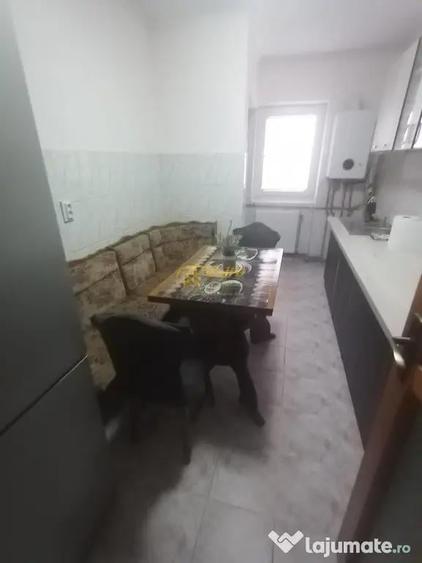 Apartament 4 camere decomandate - Pacurari - 8