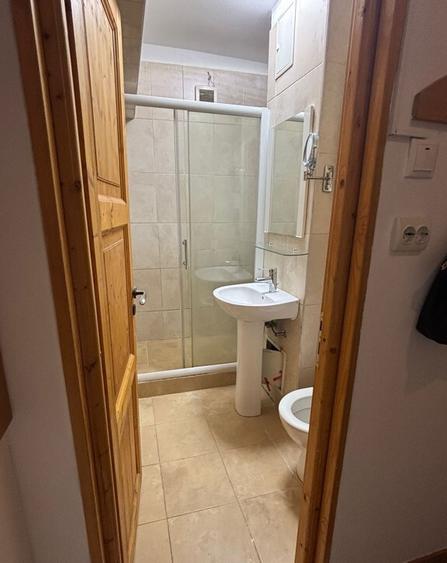 De inchiriat garsoniera spa?ioasa ?i luminoasa 30 mp, 320 /luna - 2