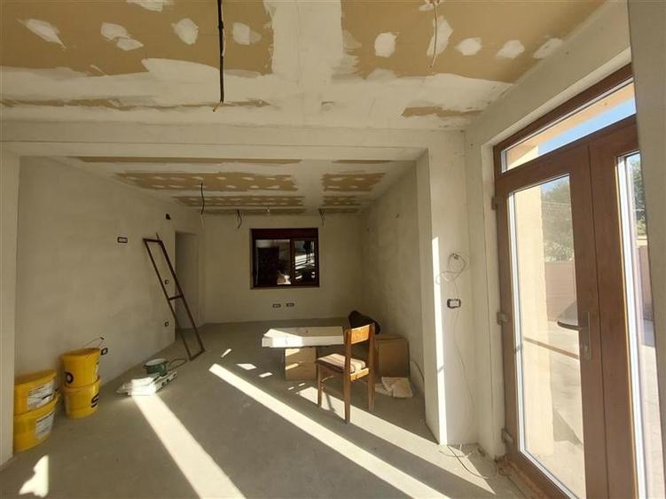 Casa frumoasa in Chisineu Cris - 5