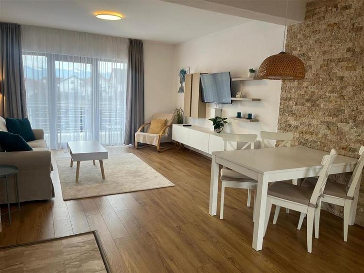Apartament modern 3 camere 2 bai terasa si parcare zona Brana - 4