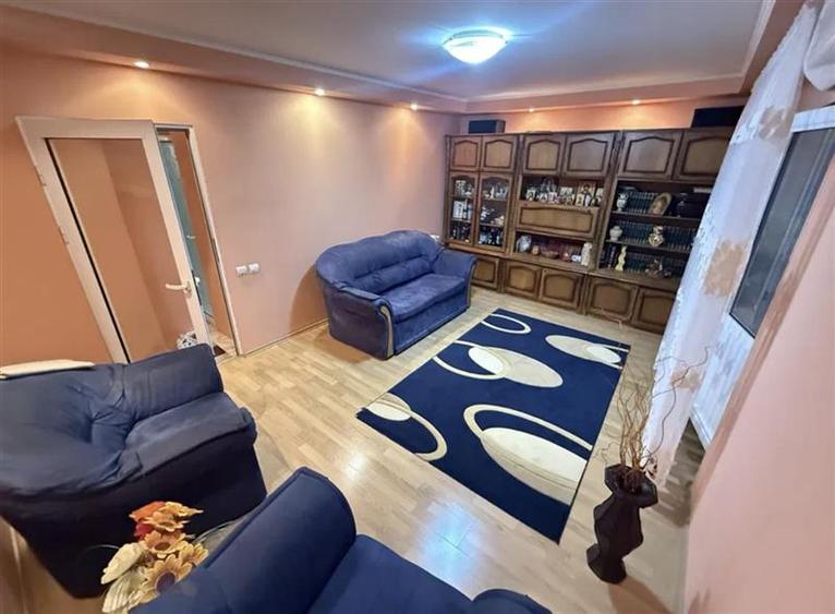 Vanzare Apartament 2 Camere Decomandat Giurgiului-Gradistea - 1