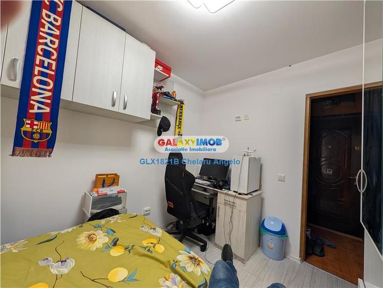 Apartament cu 3 camere semidecomandat în Berceni