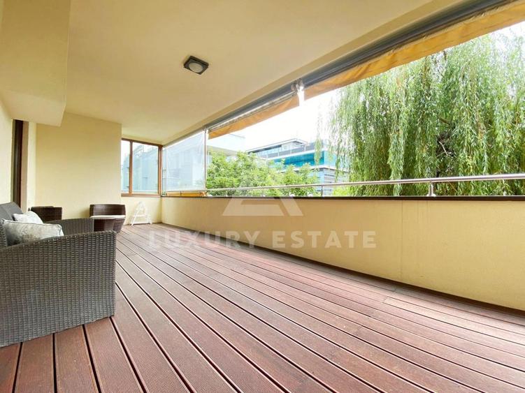 Apartament cu 4 camere decomandat în Herăstrău