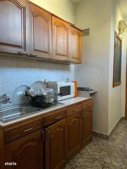 Dorobanti-Capitale, casa P+1 etaj, teren 240 mp - 10