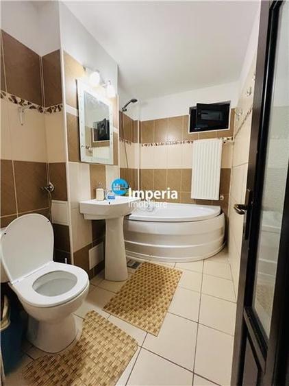 Inchiriez apartament 3 camere, decomandat,  Podul de Fier - 7