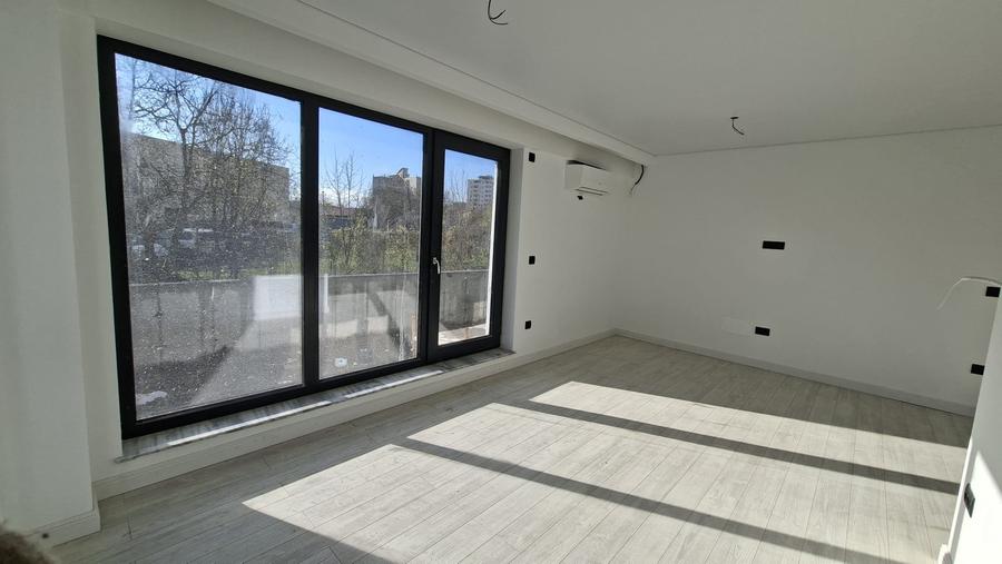 Apartament cu o camera, decomandat,41 mp, gradina 104 mp, centru/Palas/Iulius - 9