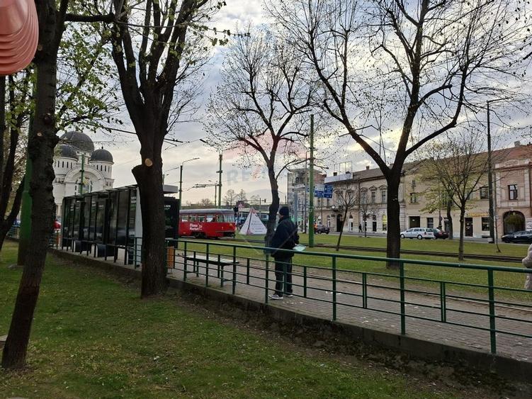 Spatiu comercial 112 mp de inchiriat in Podgoria, Bld. Revolutiei - 11