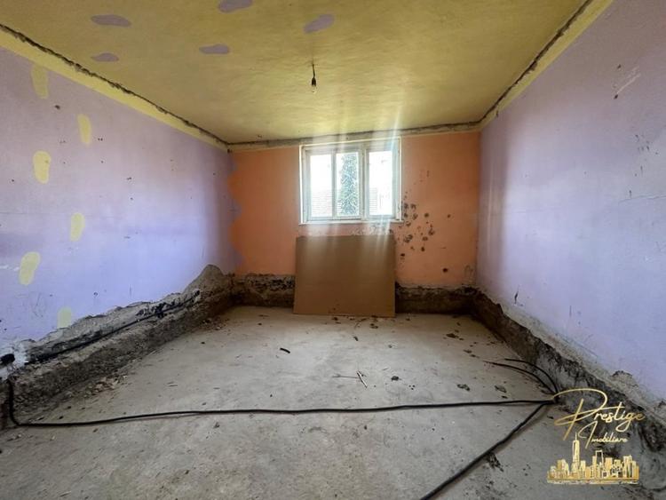 Casa renovabila cu teren generos de 700 mp in zona Garii - Oradea - 10