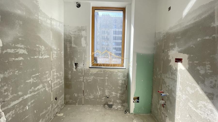 Apartament cu 3 camere decomandat în Domenii