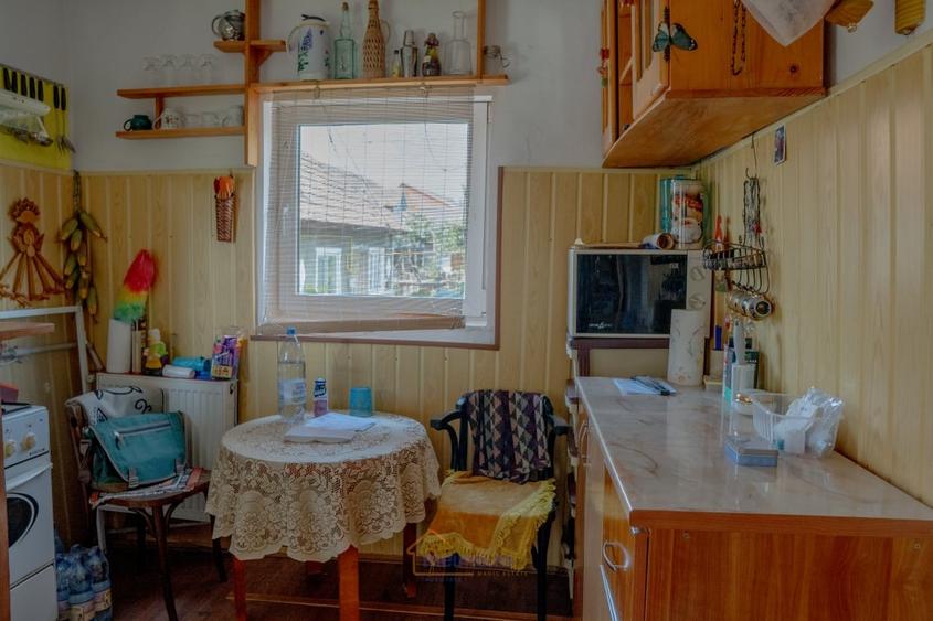 O casa, un teren, mai multe optiuni - Comanesti, Str. Moldovei - 7