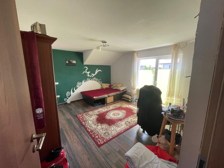 Proprietar vand casa individuala - 2