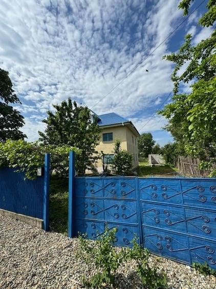 Casa cu etaj de vanzare sat Beresti, com. Sascut, jud. Bacau - 7