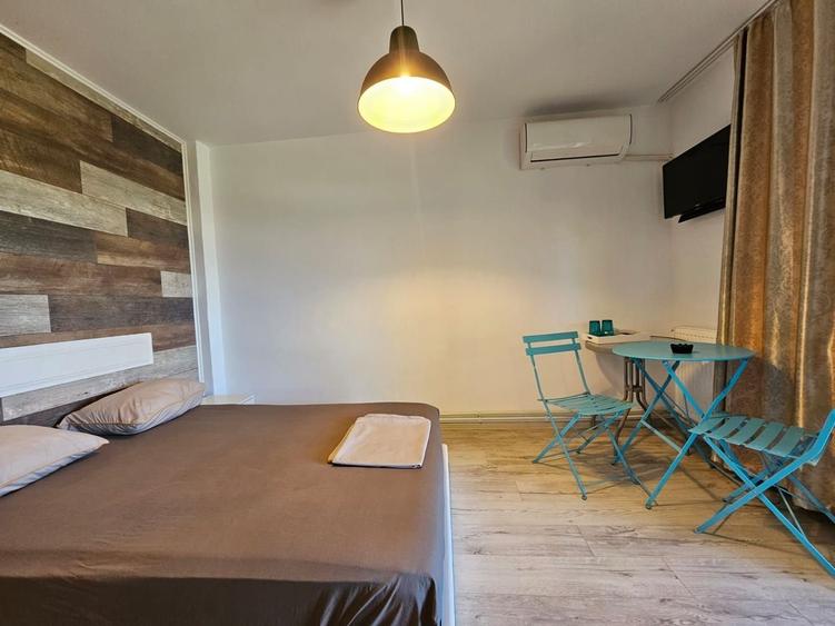 Pensiune de vanzare in Costinesti la doar 0.9 m distanta de plaja - 2