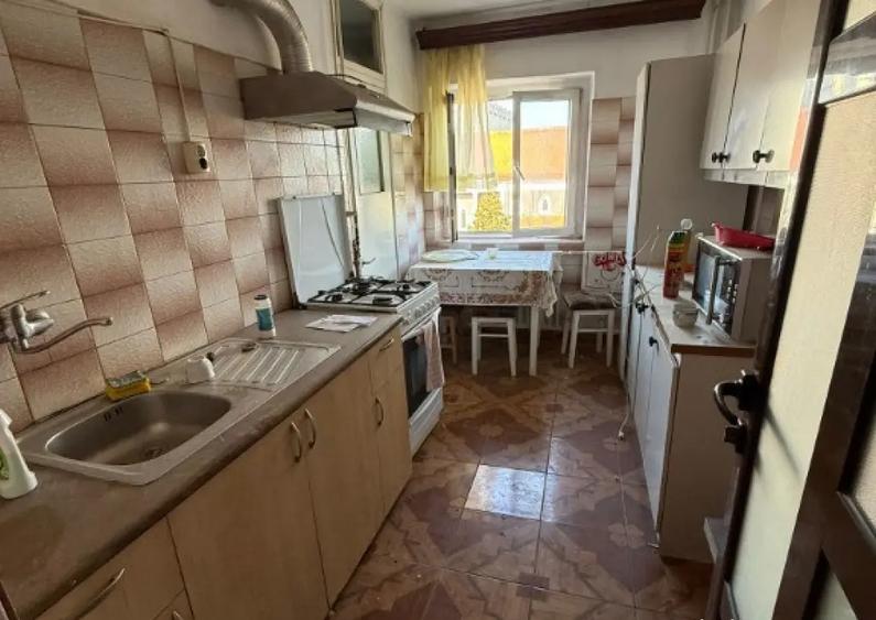 Ap 2 camere de vanzare Ploie?ti zona centrala Str. ?tefan Greceanu - 4