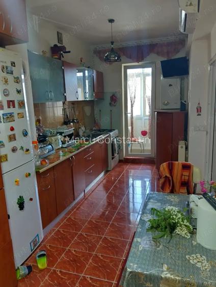 Vand apartament negociabil Vand apartament negociabil