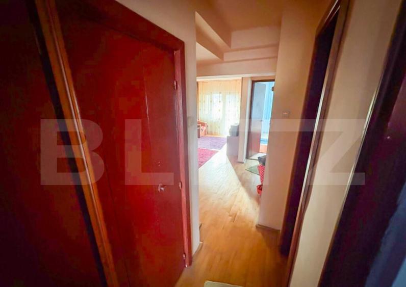 Apartament cu 4 camere, decomandat, zona Decebal - 3