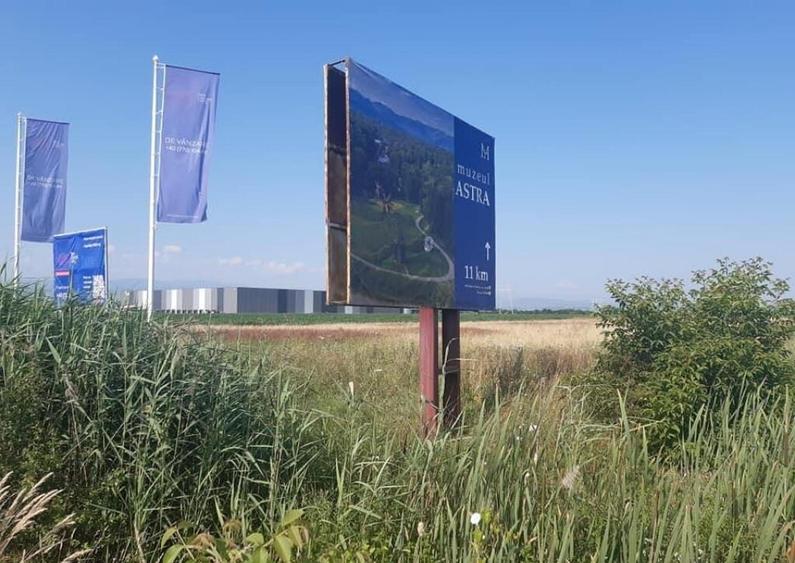 Teren Intravilan DN 14 intre Sibiu si Sura Mare la sosea - 3