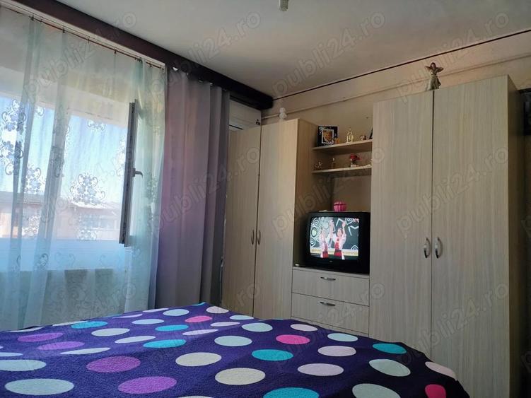 De vanzare apartament 2 camere Re?i?a zona Parcului Siderurgistului - 5