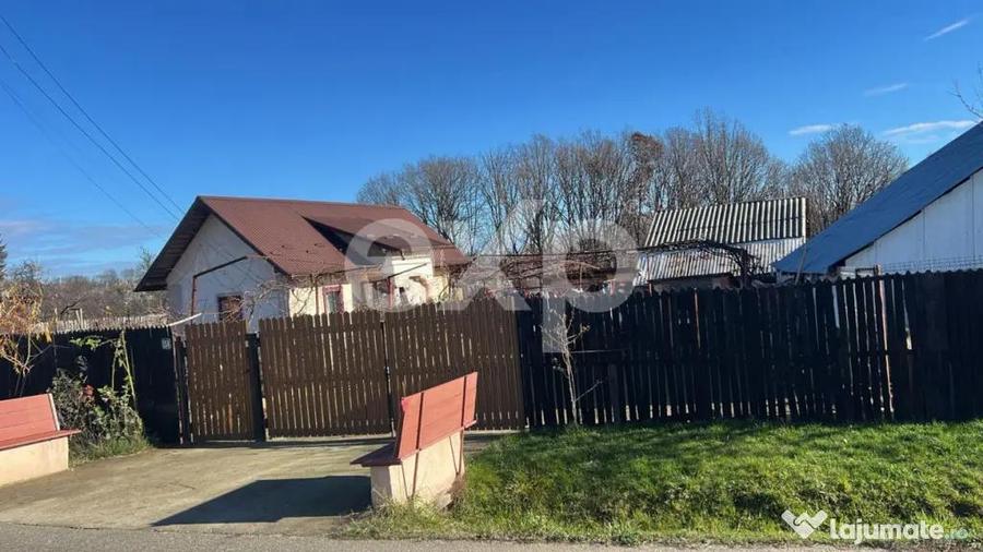 Refugiu la ?ara: casa cu 2 camere ?i teren de aproape 4. - 1