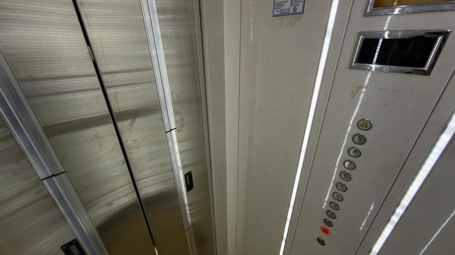 Garsoniera Militari, langa statia de metrou Gorjului, loc parcare ! - 15