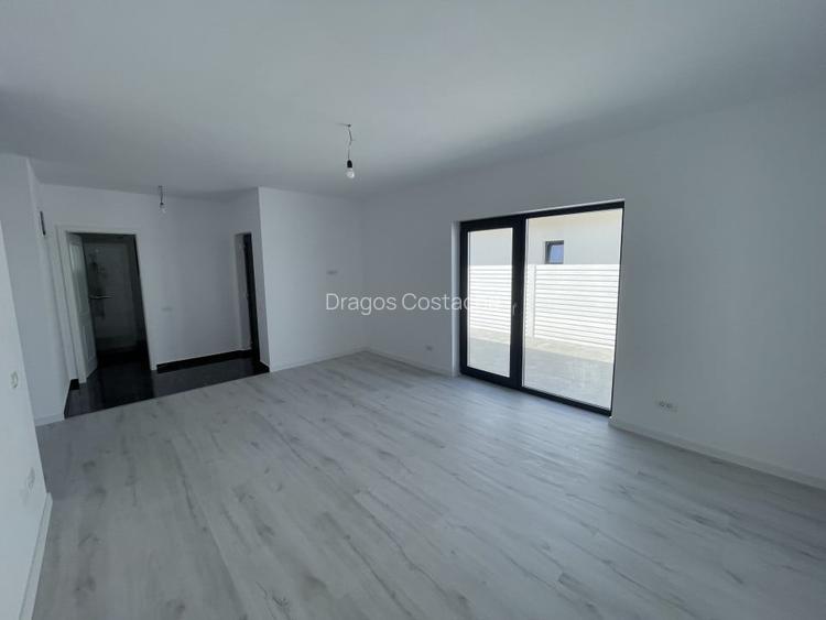 Clinceni, Putul Olteni, 4 camere, parter, 400mp, utilitati.