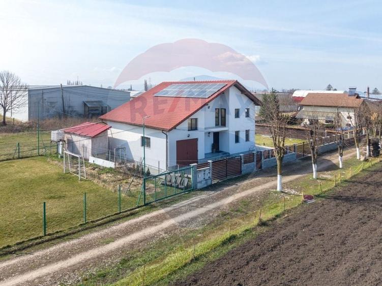 Casă de vânzare P+M - 1