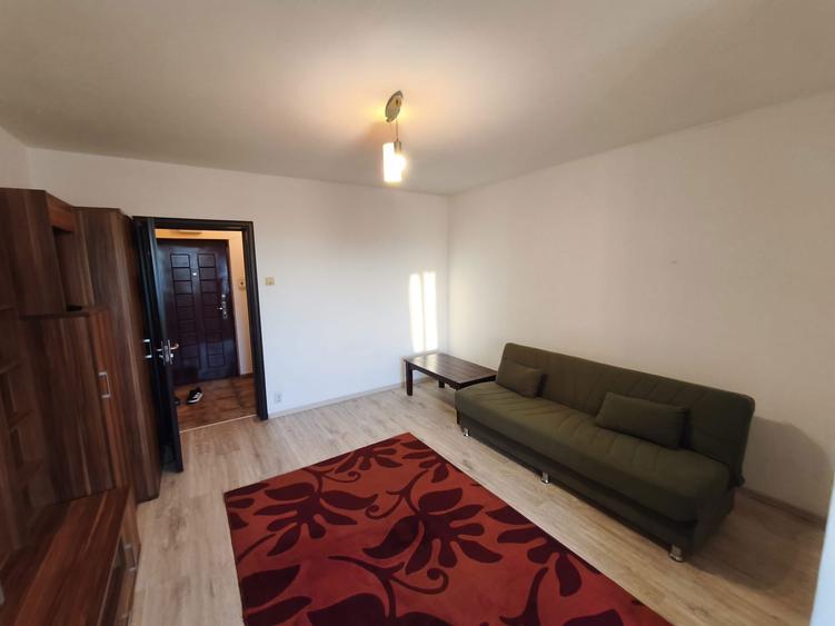 Inchiriez garsoniera - 6