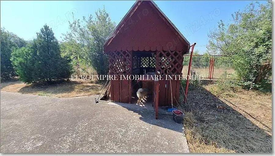 Casa P+M de vanzare in LOCALITATEA Lazu - 2