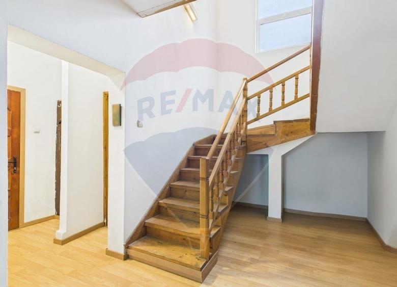 Casa cu 5 camere de vanzare Ciorogarla 1682mp teren - 8