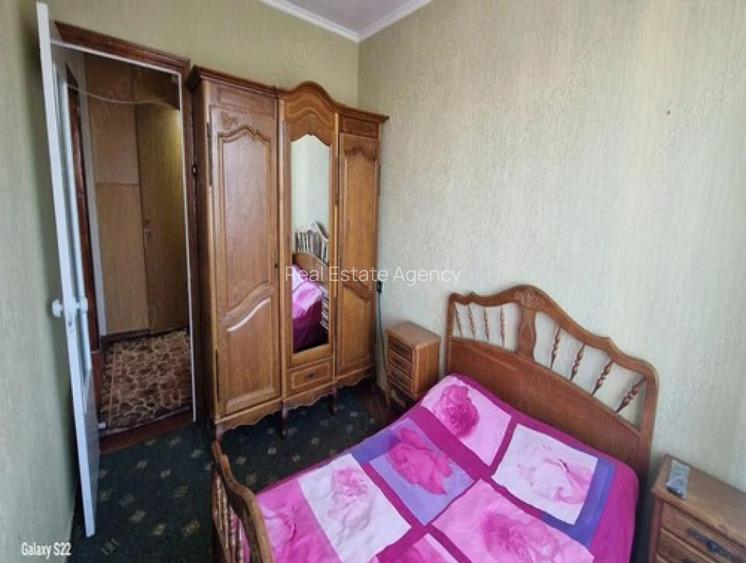 2 camere in zona Spitalului Judetean