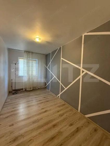 Apartament 2 camere, decomandat, 40 mp, parter, mobilat ?i utilat, zona 9 Mai - 5