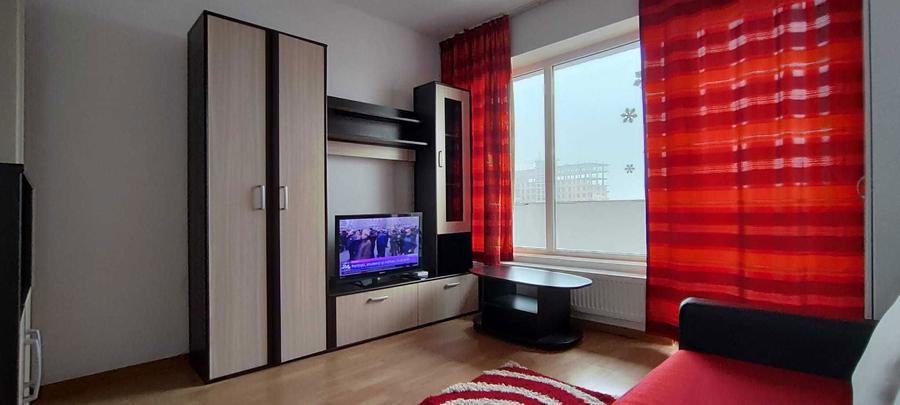 Ofer spre inchiriere apartament cu o camera, decomandat M.Viteazu -Lidl - 1