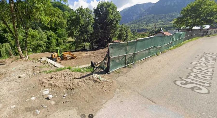 Vand teren intravilan 1100 mp. in Pecinisca, Baile Herculane - 4