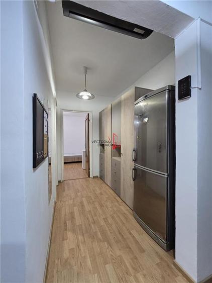 Apartament cu 2 camere decomandat în Tei