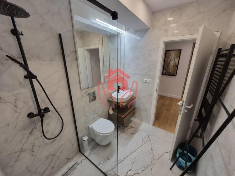 Apartament cu 3 camere semidecomandat, mobilat în Herăstrău
