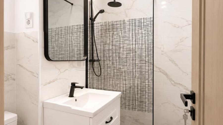 Apartament cu 3 camere decomandat în Titulescu
