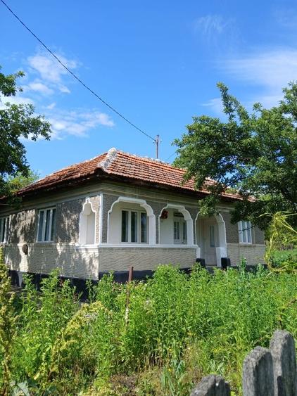 Casă cu 4 camere în Central