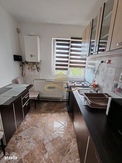 Apartament 2 camere decomandate, Str. 9 Mai - 4