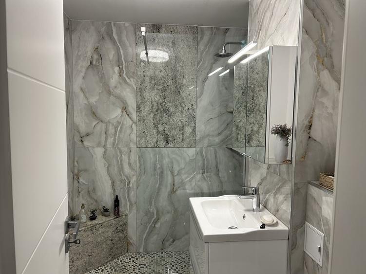 Apartament cu 2 camere decomandat în Ultracentral