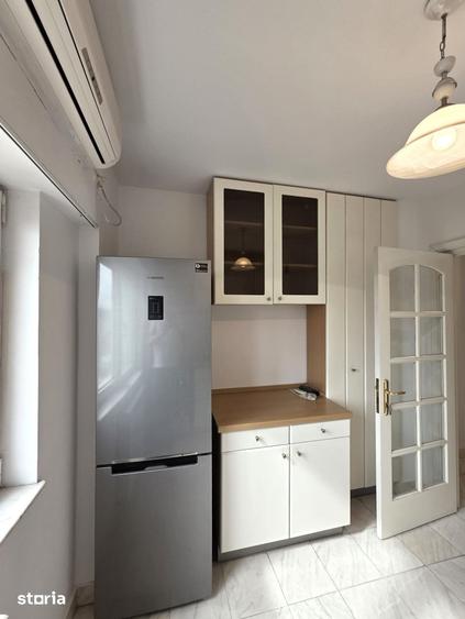 Apartament cu 4 camere în 13 Septembrie